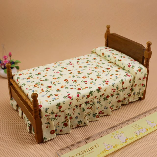 Бумажная кровать для уточки