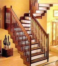 Фото лестницы из древесины для квартиры