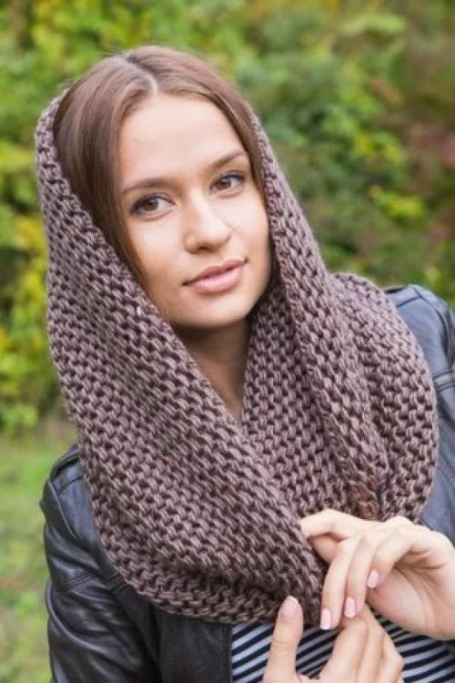 Вязаный шарф хомут схема вязания спицами. Как красиво связать круговой шарф снуд спицами? 29