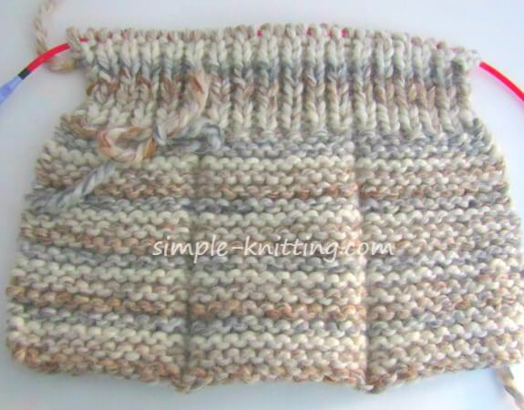 This is what your slipper knitting will look like on the wrong side Knit slippers